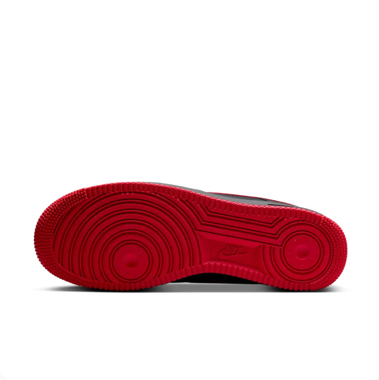 Nike Black and Red Low-Top Sneakers