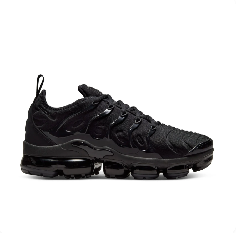 Nike All-Black Low-Top Sneakers with Visible Heel Air Window