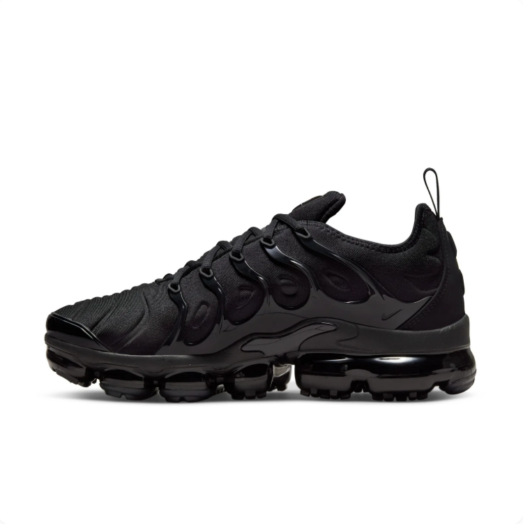 Nike All-Black Low-Top Sneakers with Visible Heel Air Window