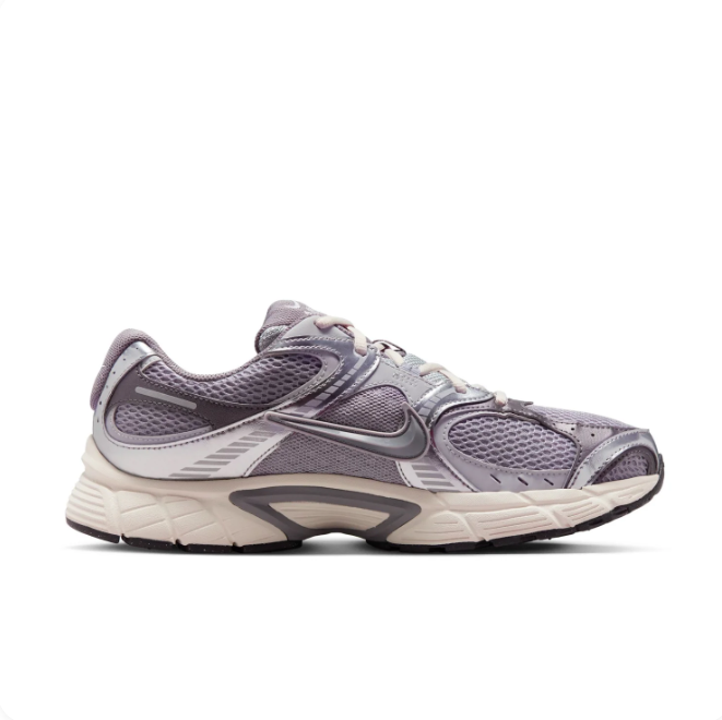 Nike Grey & Silver Mesh Low-Top Sneakers | Cream Midsole