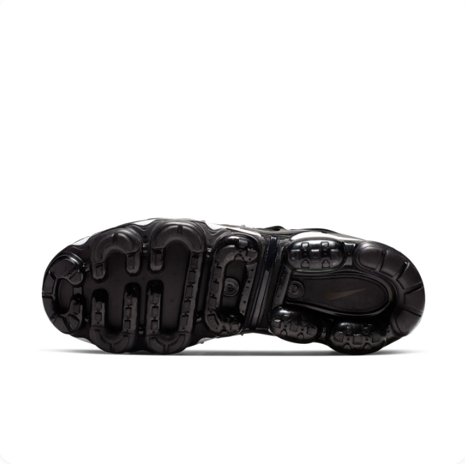Nike Black & White Low-Top Sneakers | Wave Overlays & Segmented Air Sole